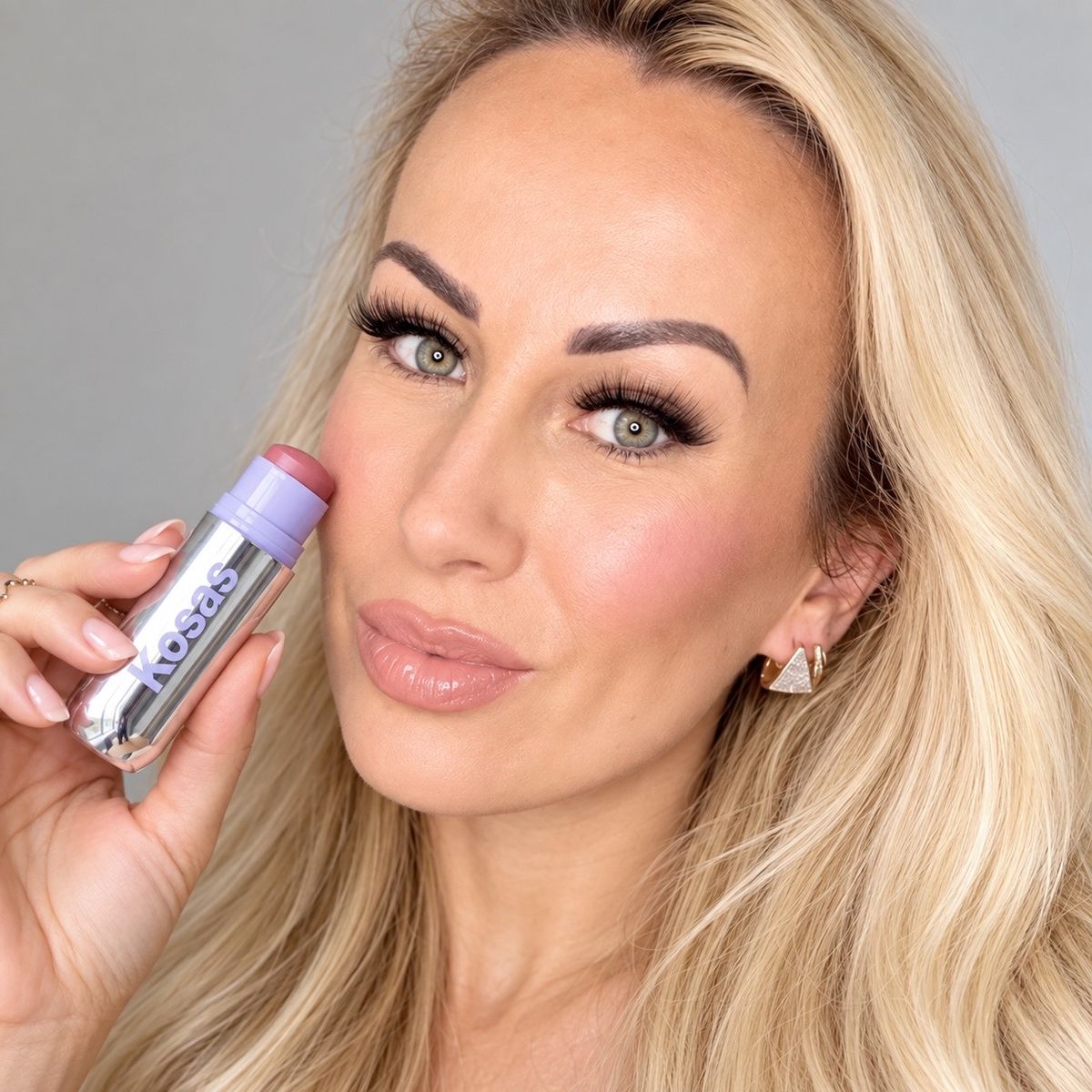 Emina mit Kosas Blush Stick